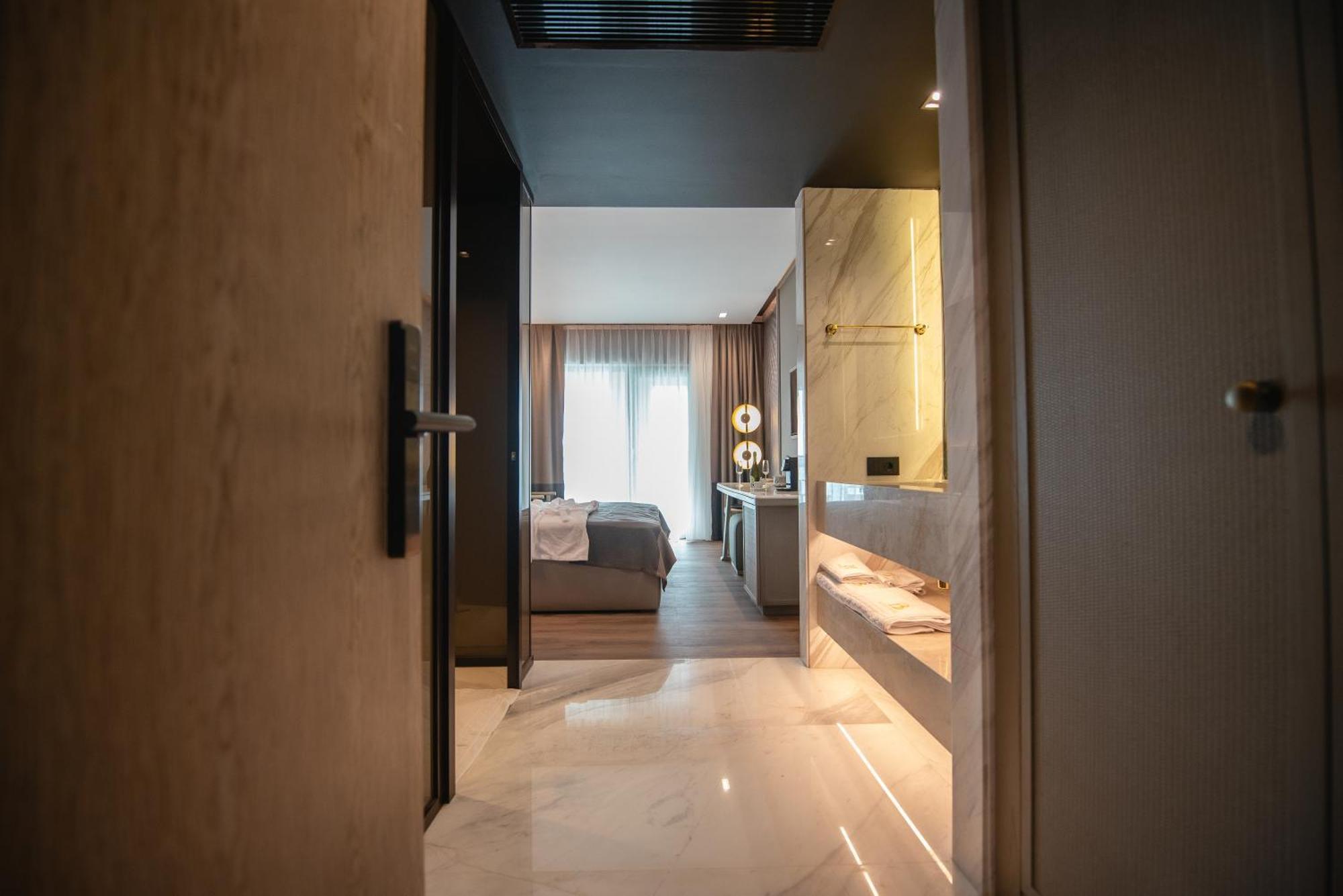 Belinda Hotel Mamaia Adults Only Ngoại thất bức ảnh