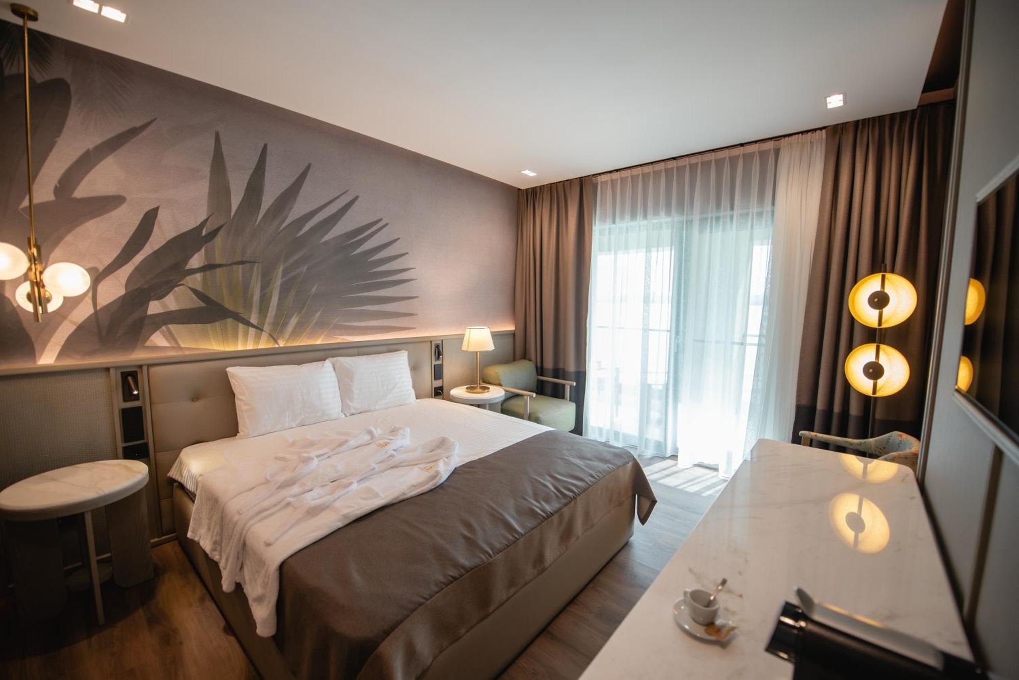 Belinda Hotel Mamaia Adults Only Ngoại thất bức ảnh
